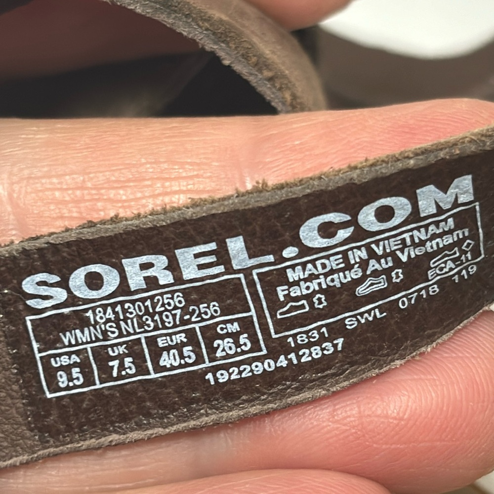 Sorel Women’s Ella Criss Cross Sandal - Picture 11 of 17
